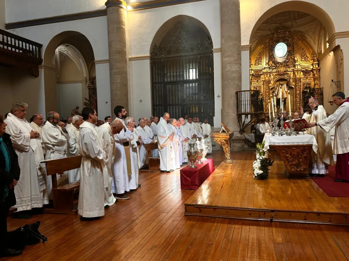 El obispo, Fernando Valera, invita a rezar por los sacerdotes que atraviesan momentos de crisis