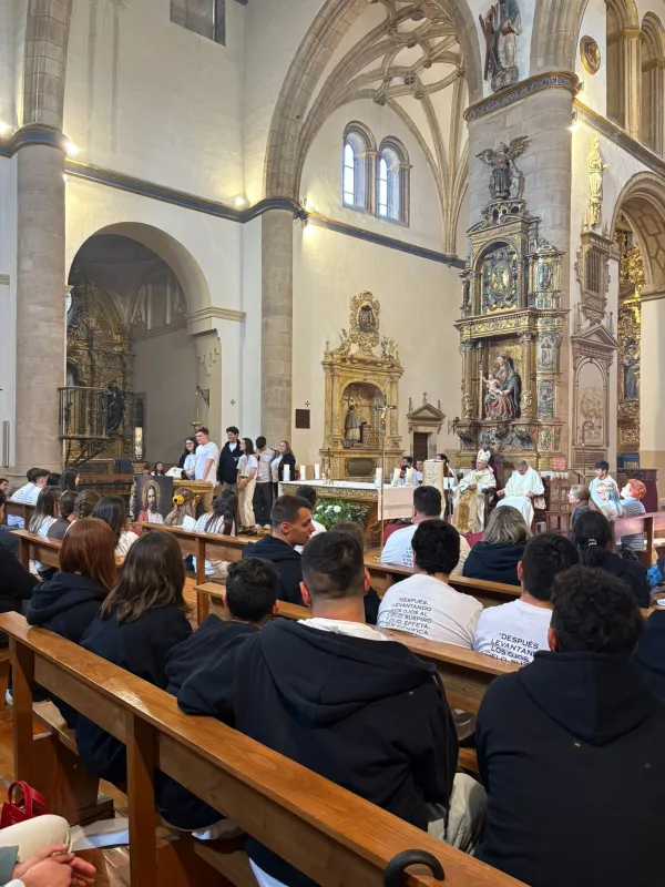 El obispo, Fernando Valera, invita a los jóvenes de Effetá a abrirse al amor de Dios