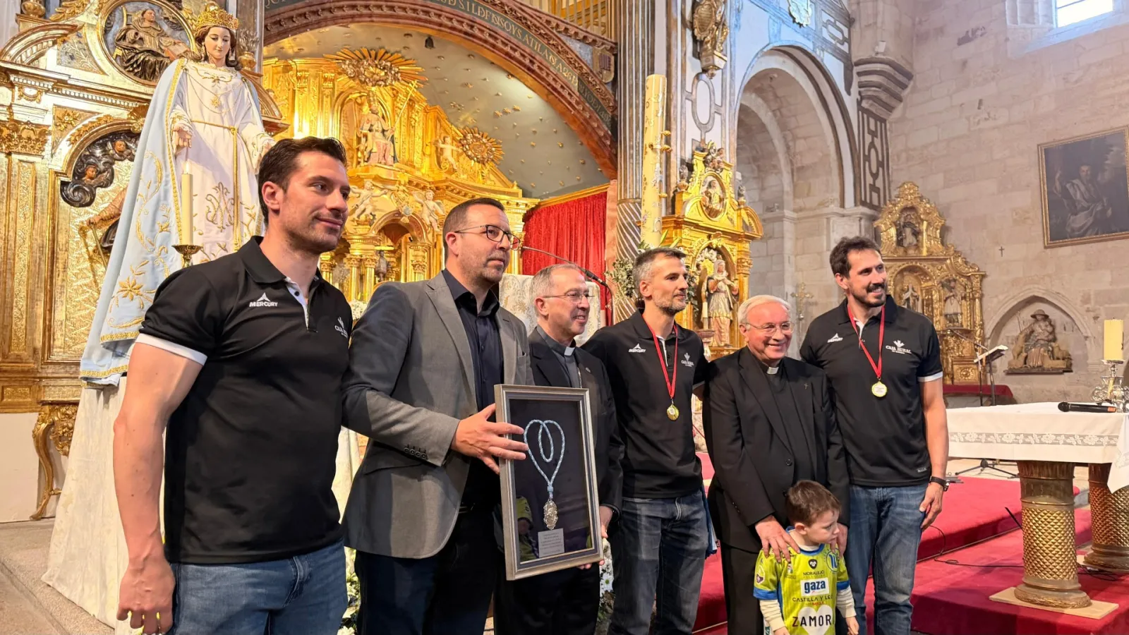 El Obispo felicita al Balonmano Zamora y destaca “la fuerza de los sueños compartidos”