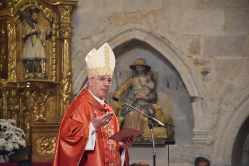 Treinta y tres adultos reciben el don del Espíritu en Pentecostés