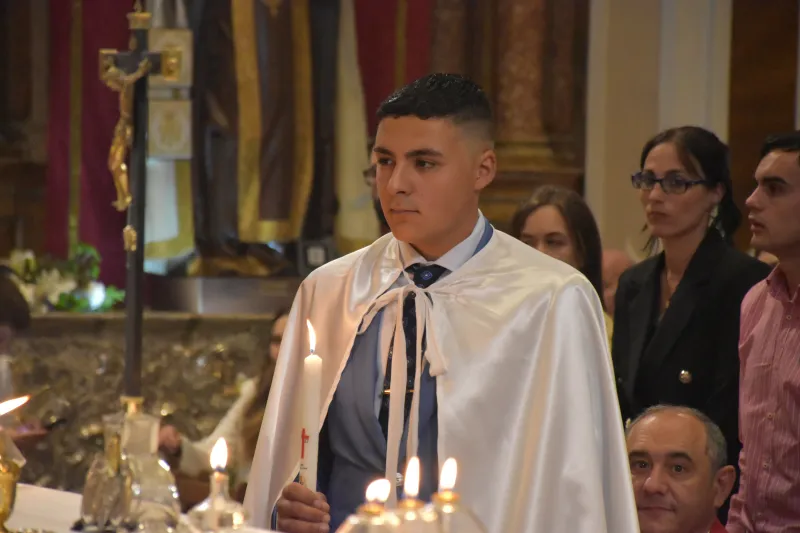 Treinta y tres adultos reciben el don del Espíritu en Pentecostés