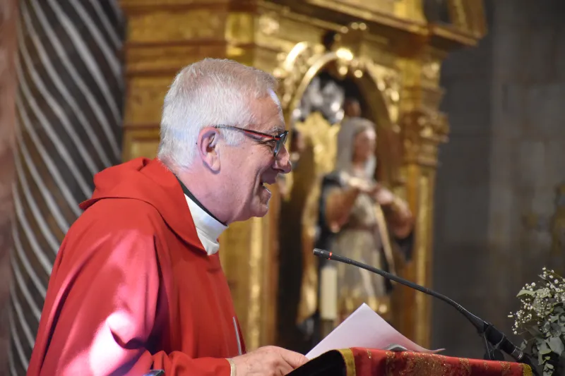 Treinta y tres adultos reciben el don del Espíritu en Pentecostés