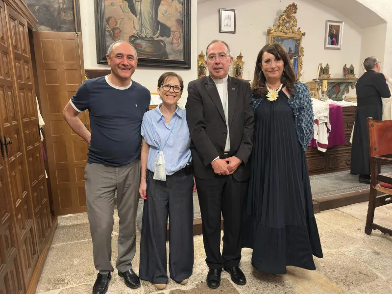 Treinta y tres adultos reciben el don del Espíritu en Pentecostés