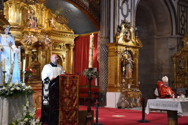 Treinta y tres adultos reciben el don del Espíritu en Pentecostés