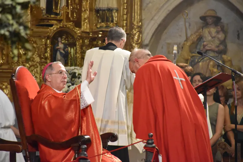 Treinta y tres adultos reciben el don del Espíritu en Pentecostés