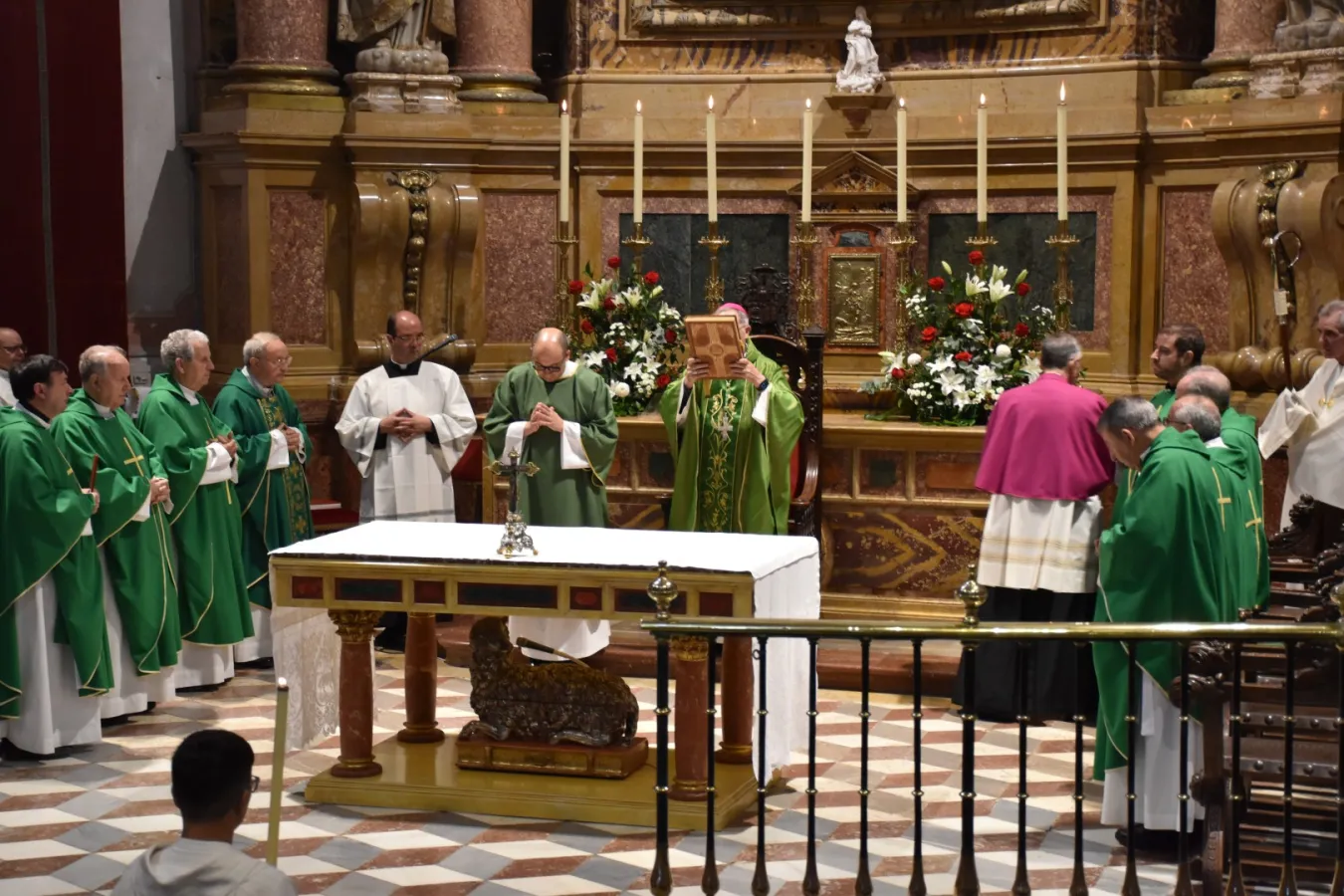La Catedral de Zamora retoma el culto tras la celebración de EsperanZa