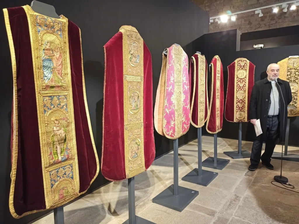 Nueva exposición en el Museo Diocesano: casullas bordadas