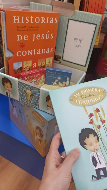 Librería Diocesana: entra y mira
