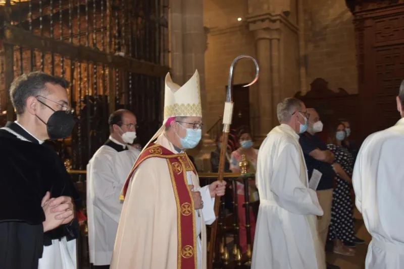 "La Iglesia necesita a la vida contemplativa"