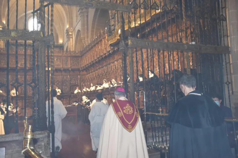 "La Iglesia necesita a la vida contemplativa"