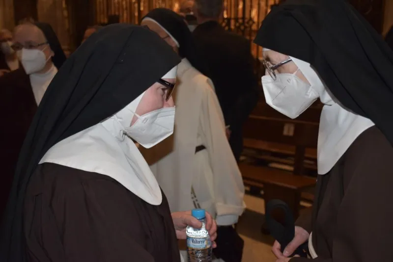 "La Iglesia necesita a la vida contemplativa"
