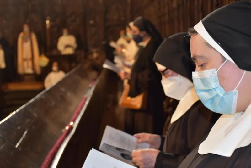 "La Iglesia necesita a la vida contemplativa"