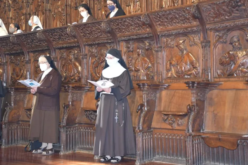 "La Iglesia necesita a la vida contemplativa"