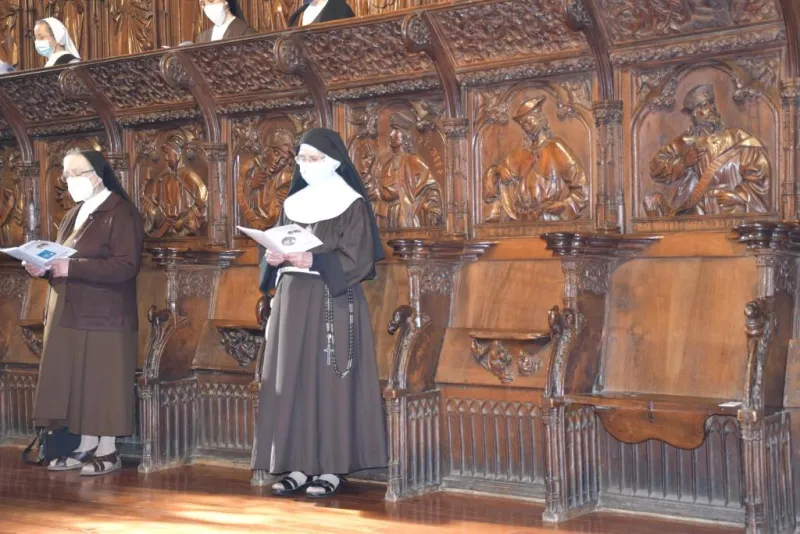 "La Iglesia necesita a la vida contemplativa"
