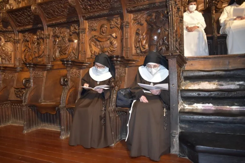 "La Iglesia necesita a la vida contemplativa"