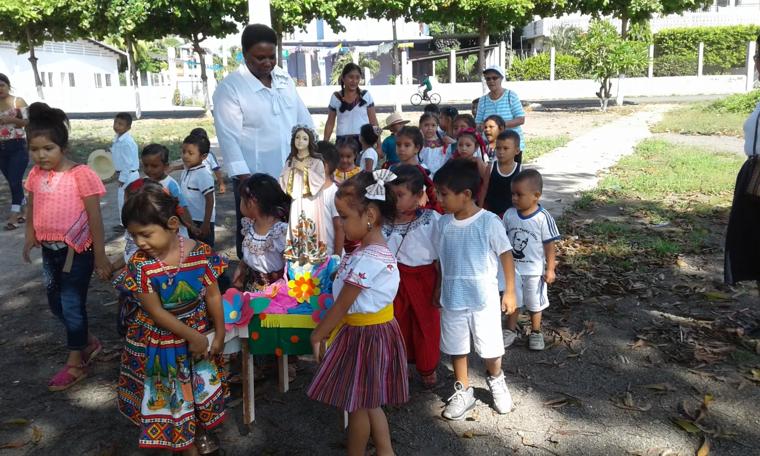 Los misioneros solicitan nuestra colaboración