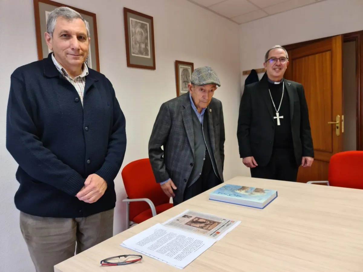 Herminio Ramos dona a la diócesis buena parte de su biblioteca particular