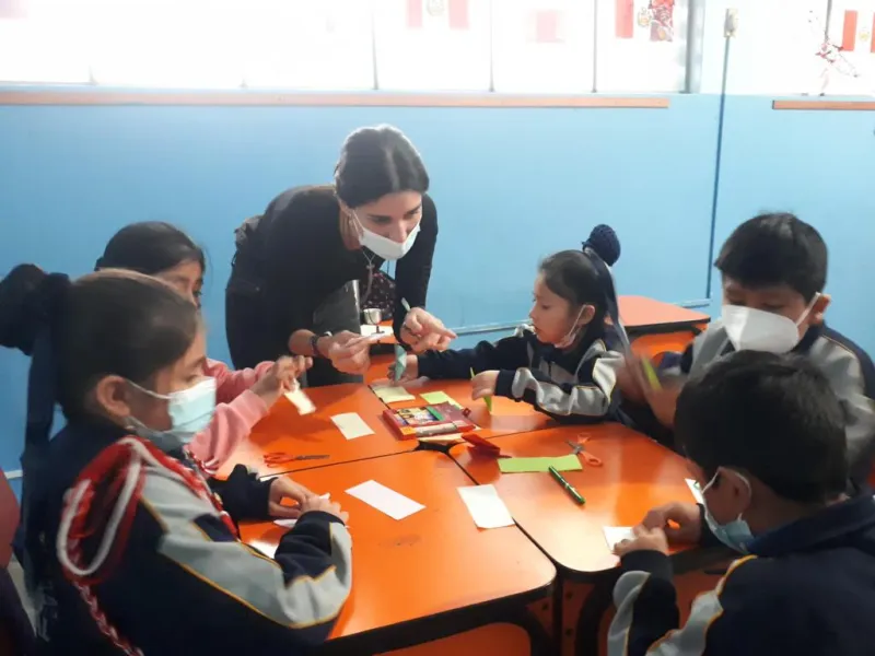 Lara Ochoa, en una clase en Lima