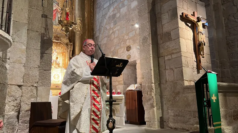 Profesores de religión de diferentes generaciones celebran un día de formación y convivencia