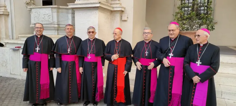 Monseñor Valera finaliza su estancia en Roma