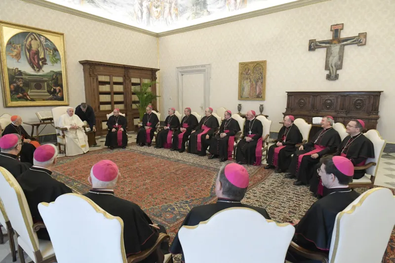 Monseñor Valera finaliza su estancia en Roma