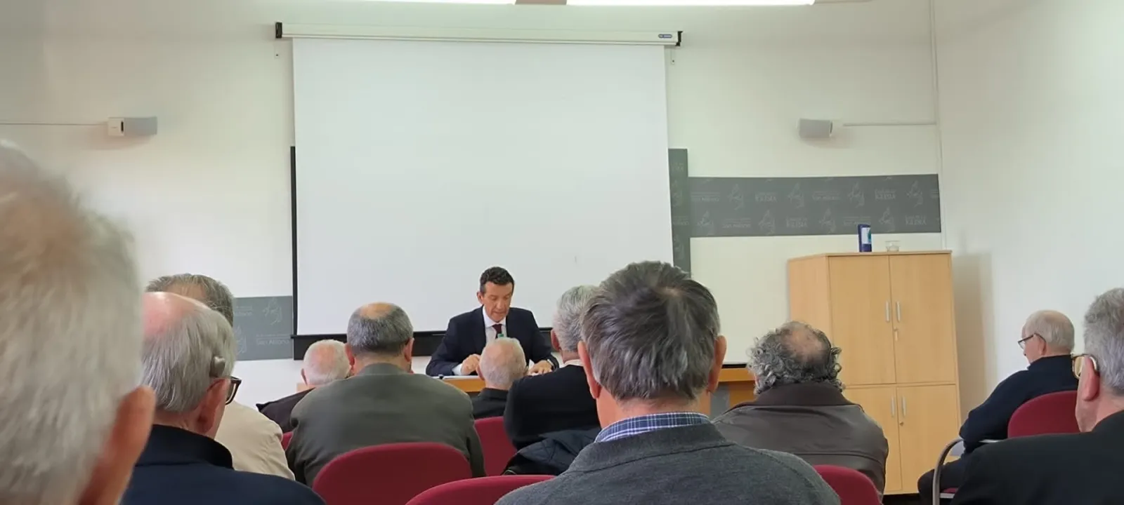 Concluye la formación permanente de los sacerdotes