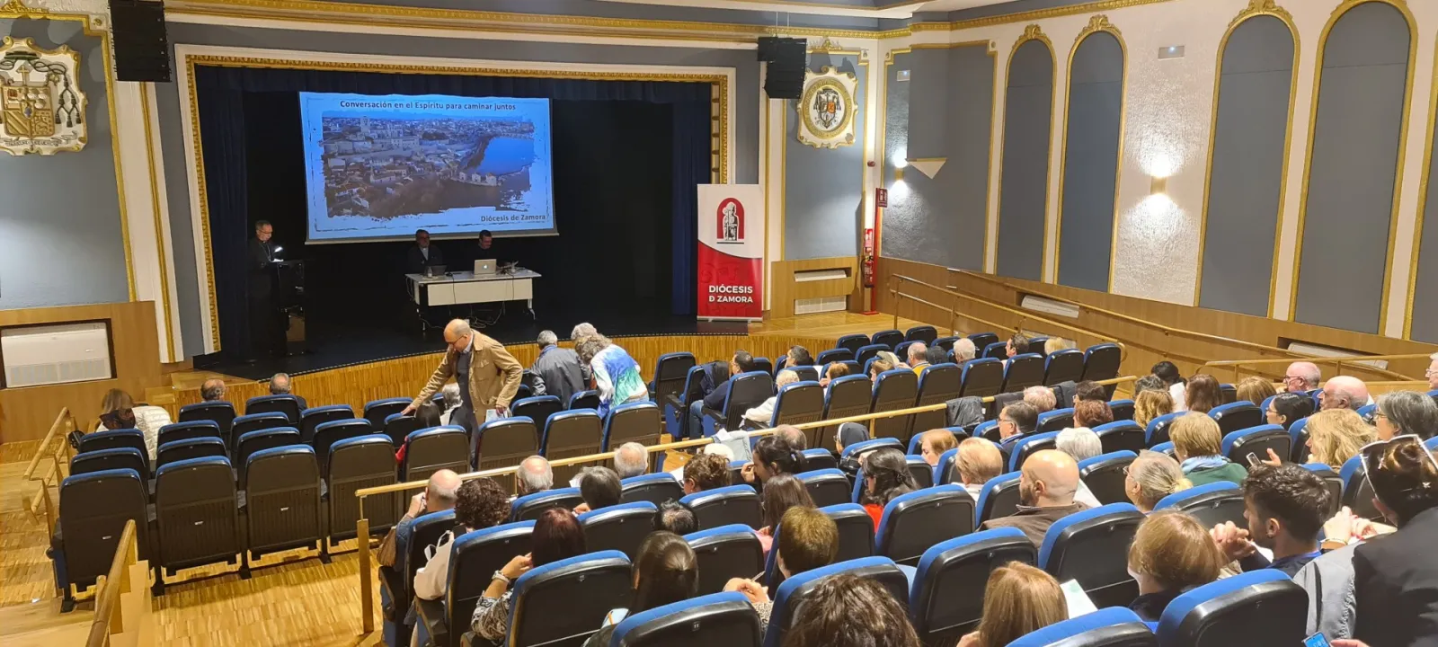 Cerca de 200 personas participan en la Asamblea Diocesana