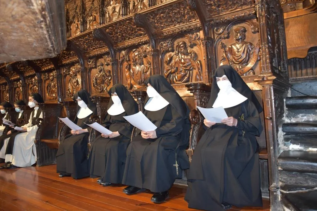 "La Iglesia necesita a la vida contemplativa"
