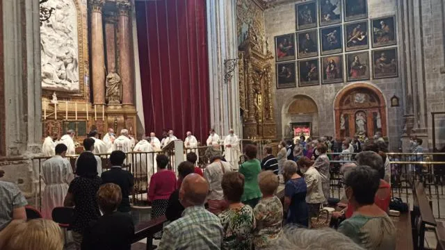 Ante las personas mayores: "dan ganas de arrodillarse y descalzarse"