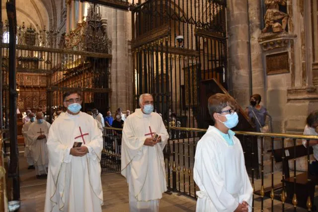 Ante las personas mayores: "dan ganas de arrodillarse y descalzarse"