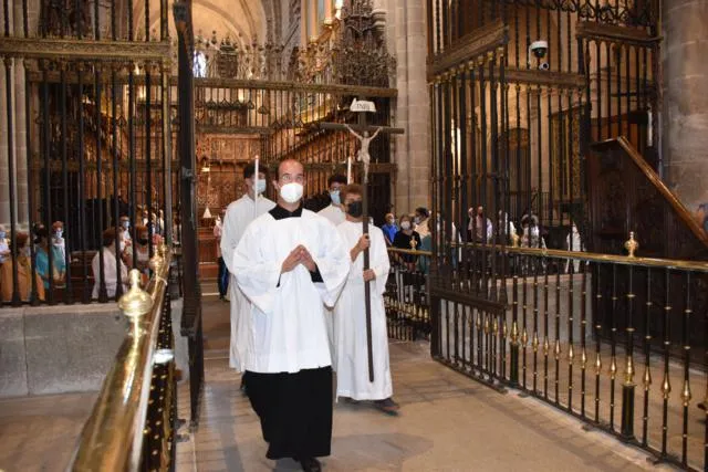 Ante las personas mayores: "dan ganas de arrodillarse y descalzarse"