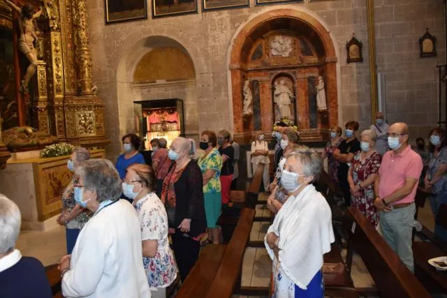 Ante las personas mayores: "dan ganas de arrodillarse y descalzarse"