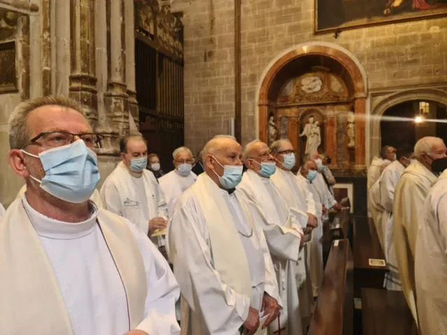 “Transparentad el espíritu de Santidad y ofreced, sencillamente, lo que somos”
