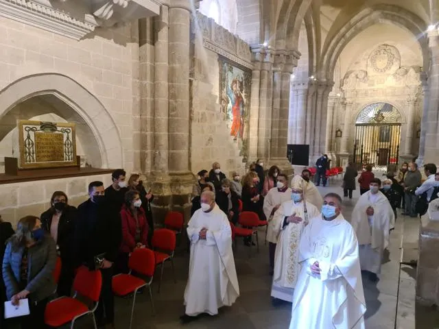 “Transparentad el espíritu de Santidad y ofreced, sencillamente, lo que somos”