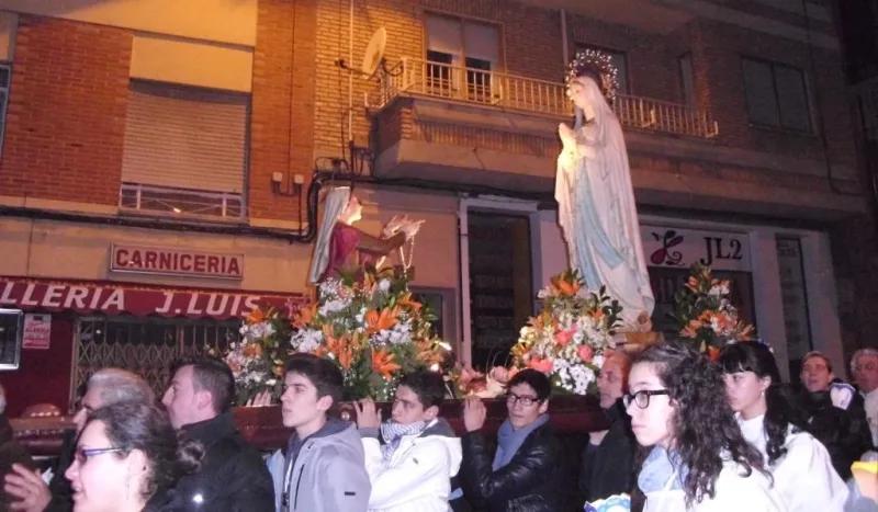 Procesión de la Virgen de Lourdes
