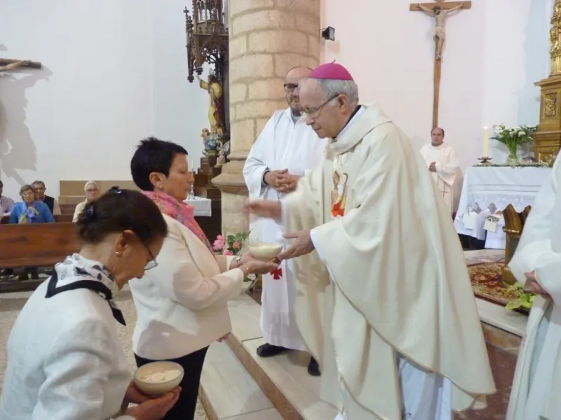 Visita pastoral a Aliste-Alba