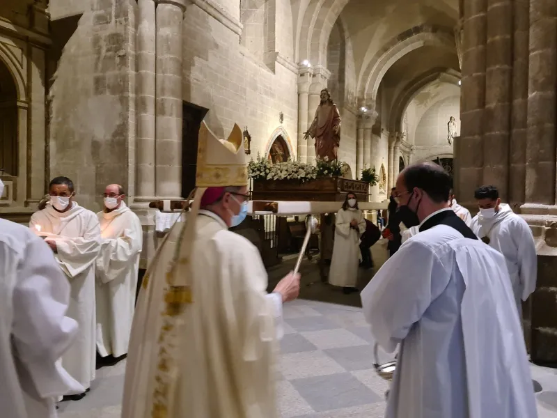 "Anúncialo a los demás: el Señor ha resucitado"