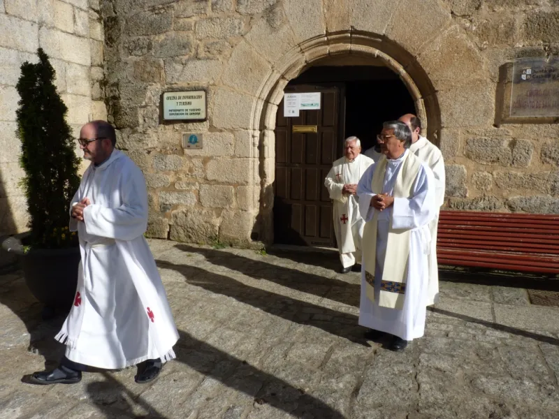 Visita pastoral a Aliste-Alba