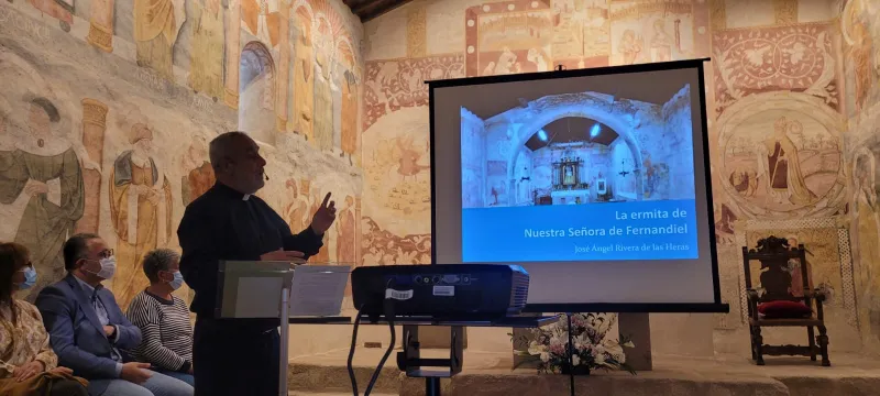 Recuperación de los frescos del siglo XVI y del culto en la ermita de Fernandiel