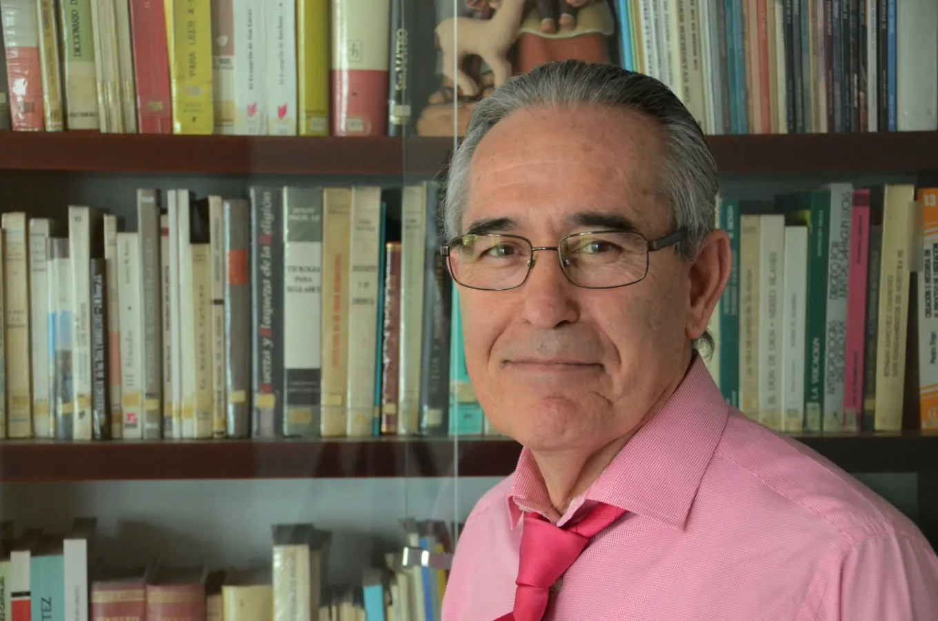 Antonio Rojas presenta su nuevo libro