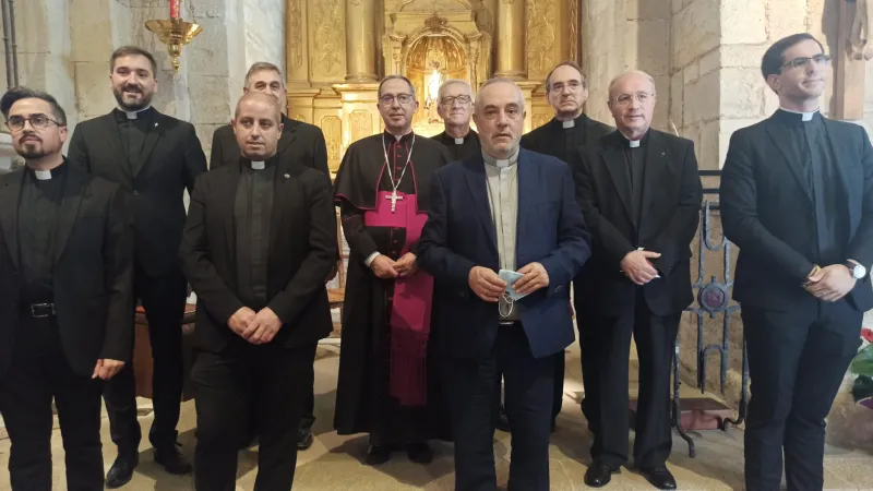 Consejo de Gobierno y el Rector