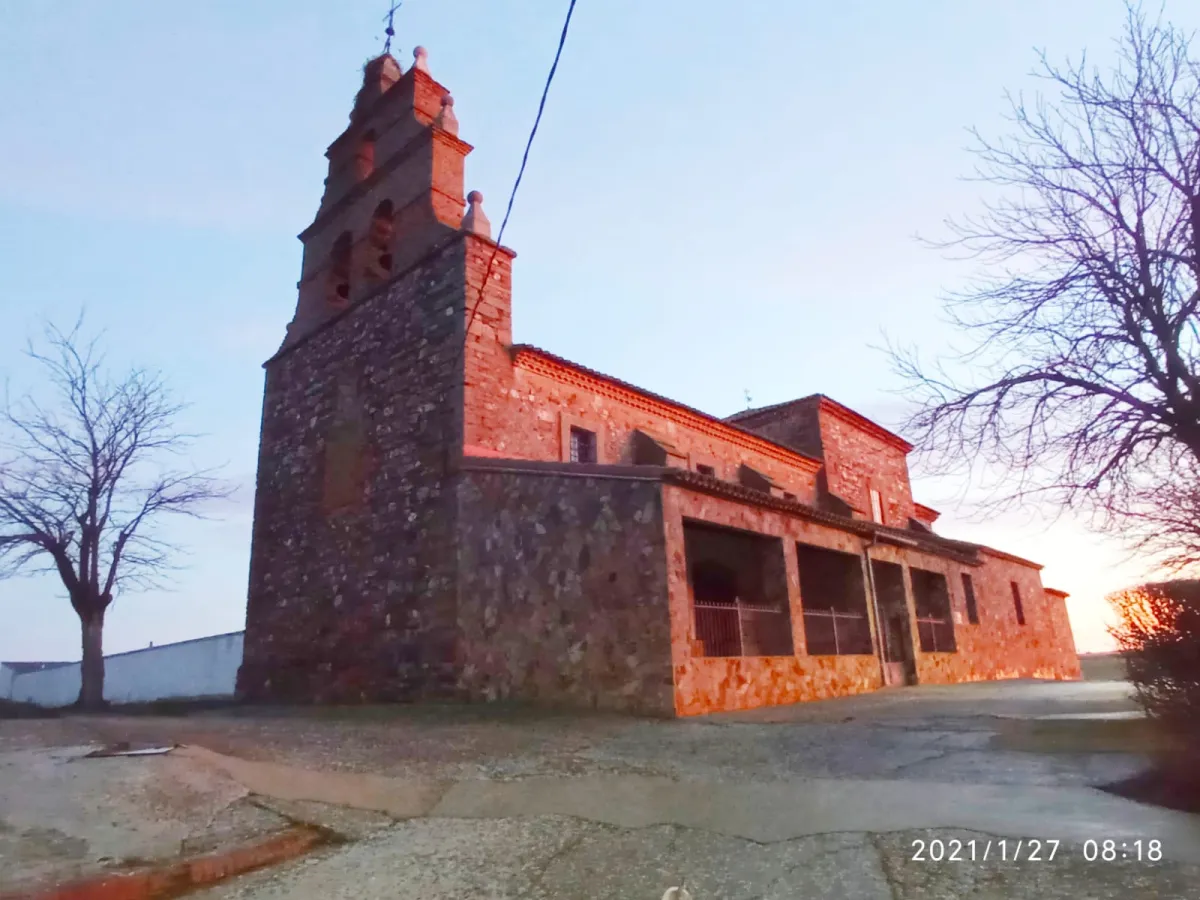 Riego del Camino: un pueblo que se une para salvar su iglesia parroquial